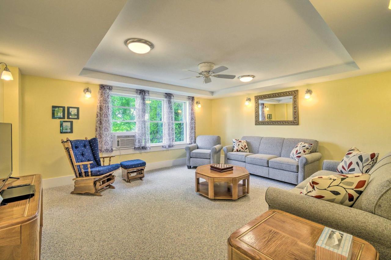 Charming Stanley Home With Yard, 7 Mi To Seneca Lake Дженива Экстерьер фото