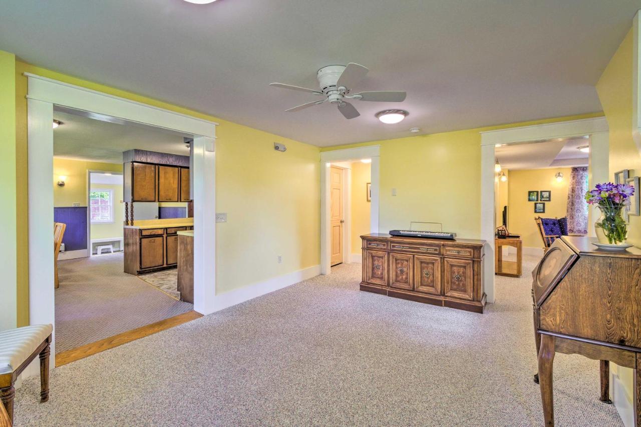 Charming Stanley Home With Yard, 7 Mi To Seneca Lake Дженива Экстерьер фото